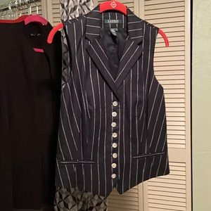 🍃 EUC Ralph Lauren linen waistcoat. 🌺 Navy with a thin white pinstripe